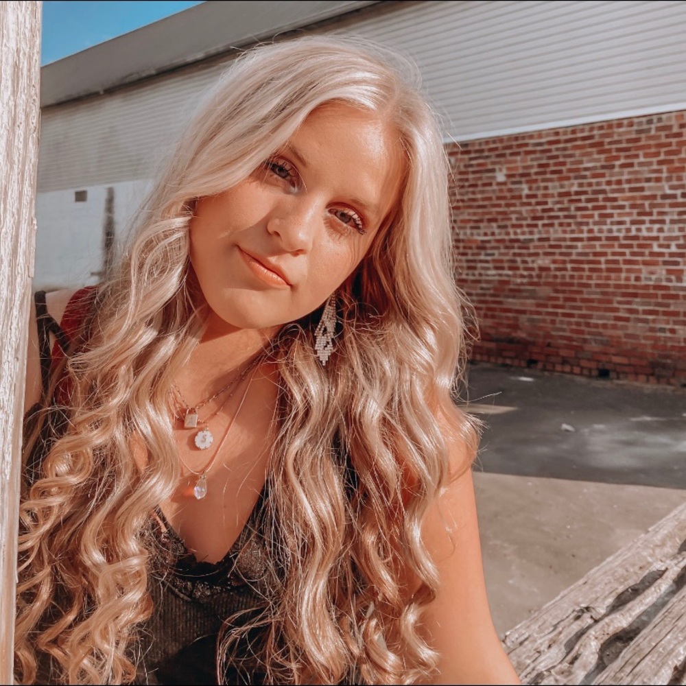 Meet your Posher, Gracey